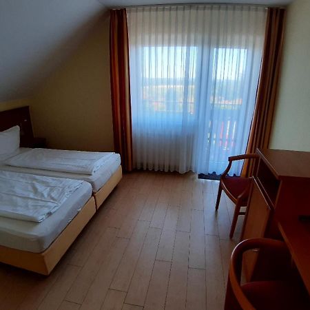 Hotel Hasselberger Hof à Hasselberg  Extérieur photo